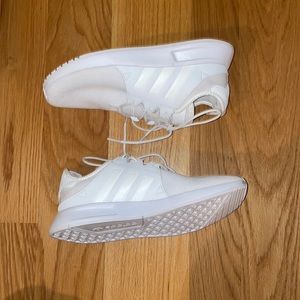 Adidas Tennis shoes